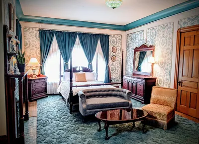 Apartment D — Victorian Suite, 2 Bedrooms, 2nd Floor